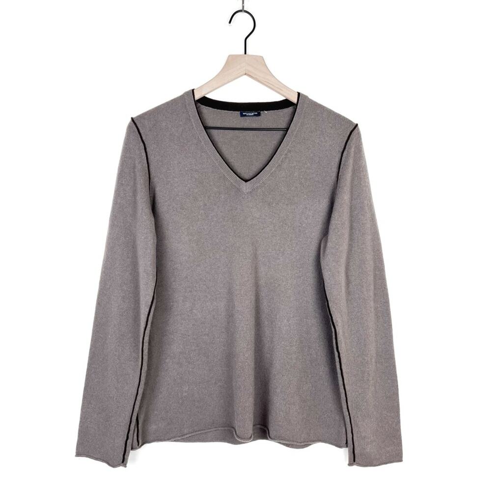 Magaschoni 100% Cashmere V-neck Long Sleeve Pullover Knit Sweater in Taupe
